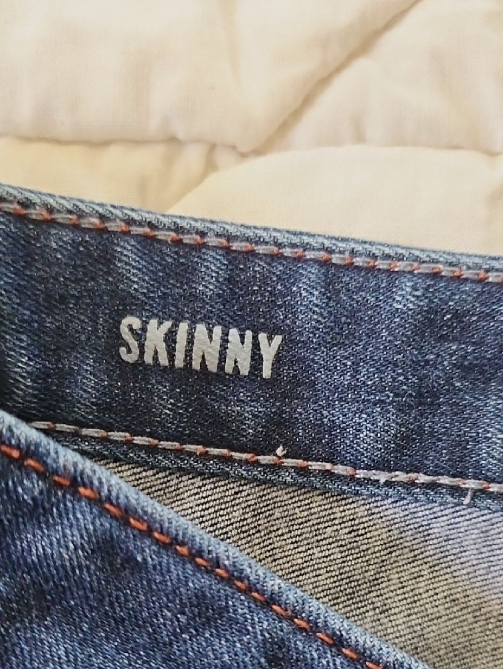 Banana Republic Dark Wash Mid-Rise Skinny - Size 28 - Picture 7 of 9
